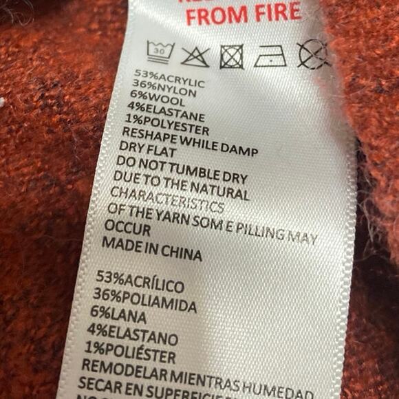 Urban Outfitters Red Wool Argyle Plaid Zip-Up High Neck Long Sleeve Sweater Sz M - Picture 4 of 4